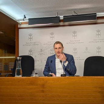 Pumares (Foro) confía en que las elecciones de Aragón lleven a Vox a clarificar su postura