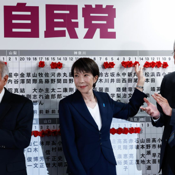 La primera ministra japonesa, Sanae Takaichi, durante la jornada electoral este 8 de febrero. Europa Press/Contacto/Kim Kyung-Hoon