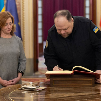El jefe del Parlamento ucraniano agradece en el Congreso el respaldo de España ante la agresión rusa no provocada