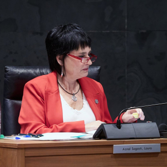 EH Bildu se suma a PSN y Contigo-Zurekin para derogar la norma que blinda a los docentes de religión en Navarra