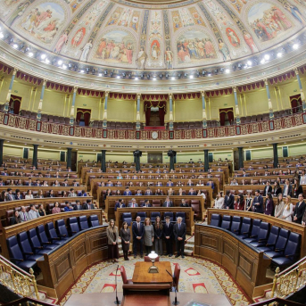 Armengol destaca ante universitarios el valor del pensamiento crítico frente a la desinformación y la polarización
