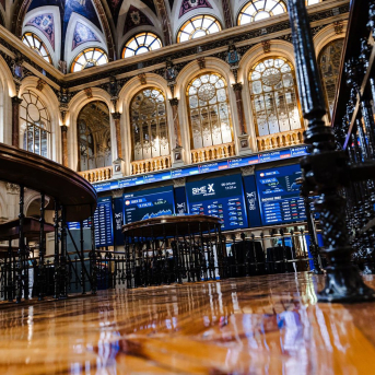 Interior del Palacio de la Bolsa, a 6 de octubre de 2023, en Madrid (España). Carlos Luján - Europa Press Interior del Palacio de la Bolsa, a 6 de octubre de 2023, en Madrid (España). Carlos Luján - Europa Press