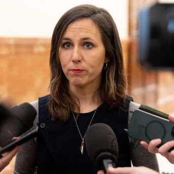 La secretaria general de Podemos, Ione Belarra, atiende a los medios | Eduardo Parra / Europa Press