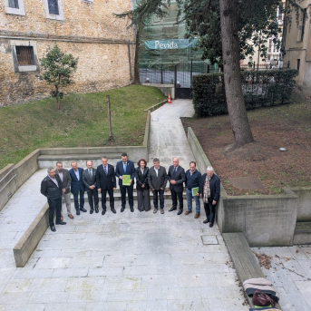 Asturias sella un gran acuerdo para impulsar su medio rural Asturias sella un gran acuerdo para impulsar su medio rural