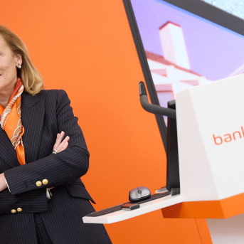 La consejera delegada de Bankinter, Gloria Ortiz, durante una rueda de prensa para presentar los resultados obtenidos por Bankinter en el primer trimestre de 2024, a 18 de abril de 2024, en Madrid (España).  Jesús Hellín - Europa Press