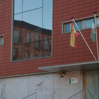 Imagen de la fachada del juzgado de Montoro (Córdoba) que asume la investigación de la causa del accidente ferroviario ocurrido en la localidad cordobesa de Adamuz. Rocío Ruz - Europa Press