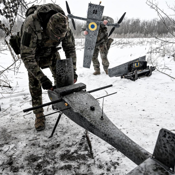 Militares de una unidad de drones del Ejército de Ucrania en la provincia de Zaporiyia, parcialmente ocupada en el marco de la invasión desatada por Rusia a finales de febrero de 2022 (archivo) Europa Press/Contacto/Dmytro Smolienko