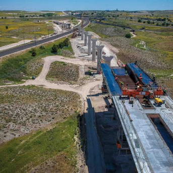 Viaducto del Mayoral, ejecutado por Lantania para la conexión de Alta Velocidad con el Aeropuerto Adolfo Suárez Madrid-Barajas LANTANIA