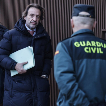 El ex jefe de gabinete del expresident de la Generalitat, José Manuel Cuenca, a su llegada a los juzgados de Catarroja, a 12 de enero de 2026, en Catarroja, Valencia Rober Solsona - Europa Press