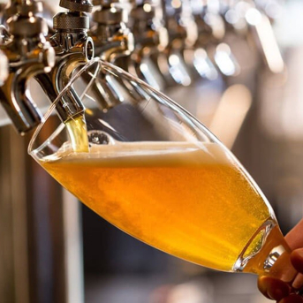 La cervecera brasileña Ambev gana un 7,7% más en 2025, hasta los2.599 millones de euros. AMBEV