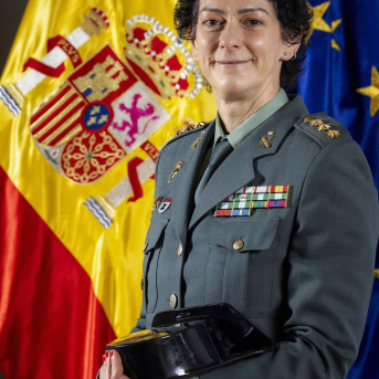 María Dolores Gimeno Durán, primera oficial de la Guardia Civil que alcanza el empleo de coronel GUARDIA CIVIL