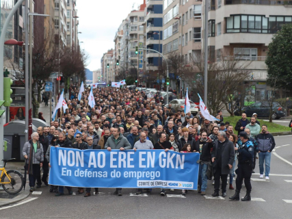 Cientos de trabajadores de GKN se manifiestan contra el ERE que pretende impulsar la empresa, a día 1 de febrero de 2026 CIG