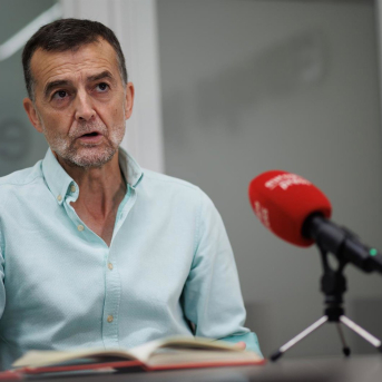 El coordinador federal de IU, Antonio Maíllo, durante una entrevista para Europa Press, en la sede de la agencia, a 7 de agosto de 2024, en Madrid (España). Alejandro Martínez Vélez - Europa Press