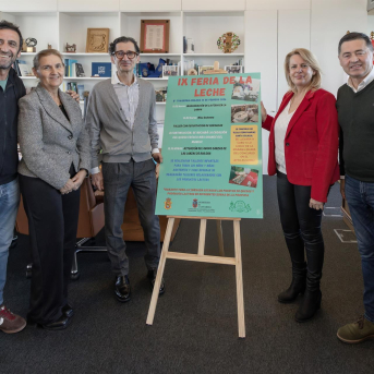 La IX Feria de la Leche de Ruiloba intentará batir hoy el récord con el mayor queso fresco del mundo La IX Feria de la Leche de Ruiloba intentará batir hoy el récord con el mayor queso fresco del mundo