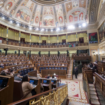 El 20% de los diputados, entre ellos Sánchez y Feijóo, declara ingresos por alquiler de viviendas y locales El 20% de los diputados, entre ellos Sánchez y Feijóo, declara ingresos por alquiler de viviendas y locales
