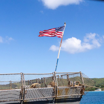 La bandera estadounidense ondea en el destructor 'Winston Churchill' Europa Press/Contacto/Christopher Drost La bandera estadounidense ondea en el destructor 'Winston Churchill' Europa Press/Contacto/Christopher Drost