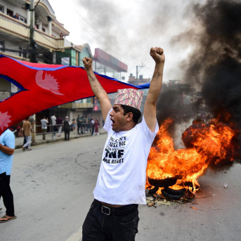 Imagen de archivo de las protestas en Nepal. Safal Prakash Shrestha/ZUMA Pres / DPA Imagen de archivo de las protestas en Nepal. Safal Prakash Shrestha/ZUMA Pres / DPA