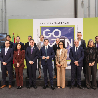 Imanol Pradales, Mikel Jauregi, Ana Villate, Carlos Alzola, Eva Azoulay, Ekain San José, Pedro Rodriguez, Norberto Lopez de Lacalle, Guillermo Celaya y Jean Philippe Aguerre, entre otros, en ITP Aero en Zamudio. JON_USUALFOTO