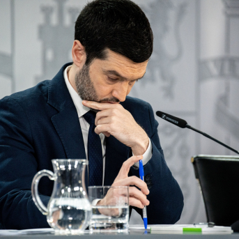 El ministro de Consumo, Pablo Bustinduy en rueda de prensa | Gabriel Luengas (Europa Press)