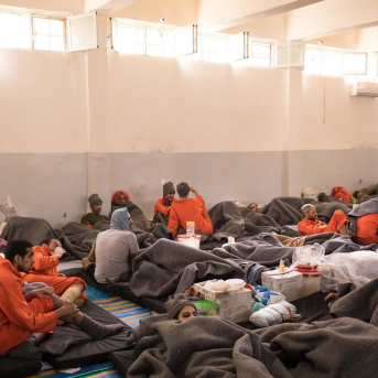 Grupo de reos en la prisión de Hasaka, en Siria, que alberga a miles de combatientes de Estado Islámico Europa Press/Contacto/Chris Huby Grupo de reos en la prisión de Hasaka, en Siria, que alberga a miles de combatientes de Estado Islámico Europa Press/Contacto/Chris Huby