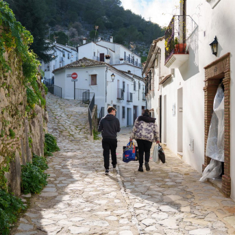 Vecinos desalojados en Grazalema (Cádiz) Francisco J. Olmo - Europa Press Vecinos desalojados en Grazalema (Cádiz) Francisco J. Olmo - Europa Press
