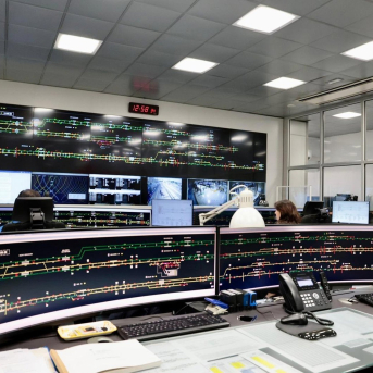 Centro de control de la red ferroviaria de Mallorca, en las oficinas de Serveis Ferroviaris de Mallorca (SFM), en Palma. CAIB