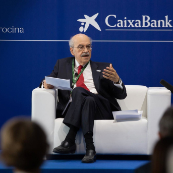 El exconseller y patrono del IEB, Andreu Mas-Colell, en una imagen de archivo. DAVID ZORRAKINO (EUROPA PRESS)