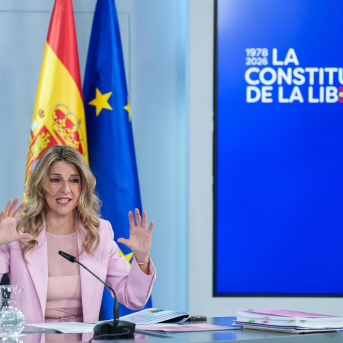 La vicepresidenta segunda y ministra de Trabajo, Yolanda Díaz, durante la rueda de prensa tras el Consejo de Ministros, a 17 de febrero de 2026, en Madrid (España) Matias Chiofalo - Europa Press