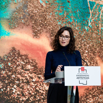 La presidenta de la Comunidad de Madrid, Isabel Díaz Ayuso, durante el acto de reconocimiento a los centros públicos de Arte de la Comunidad de Madrid, en la Real Casa de Correos, a 16 de febrero de 2026, en Madrid (España).  Carlos Luján - Europa Press
