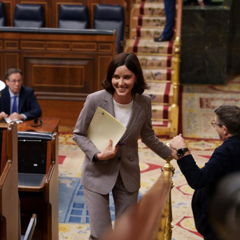 La izquierda del Congreso acusa a Vox de incitar odio y advierte de que vetar el burka no emancipará a las mujeres