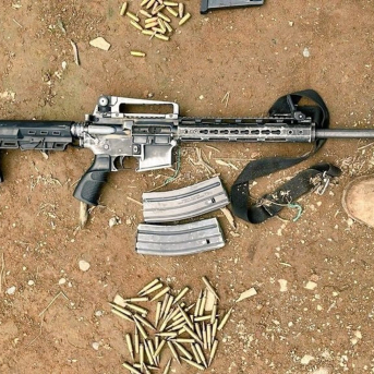 Arma incautada durante un operativo del Ejército ecuatoriano EJÉRCITO DE ECUADOR EN X