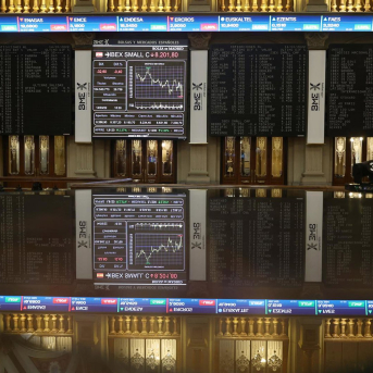 Un panel del Ibex 35 en el Palacio de la Bolsa. Eduardo Parra - Europa Press Un panel del Ibex 35 en el Palacio de la Bolsa. Eduardo Parra - Europa Press