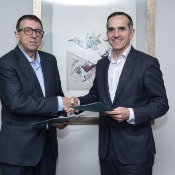 Imagen de la firma del convenio. LUIS CAMACHO Imagen de la firma del convenio. LUIS CAMACHO