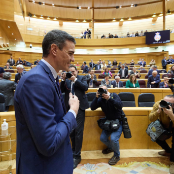 El presidente del Gobierno, Pedro Sánchez, a su llegada a una sesión de control al Gobierno en el Senado, a 21 de diciembre de 2022, en Madrid (España).   Jesús Hellín - Europa Press