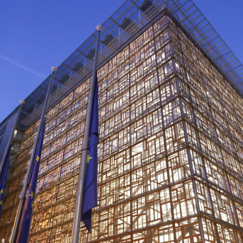 Banderas de la UE frente al Consejo Europeo. CONSEJO EUROPEO Banderas de la UE frente al Consejo Europeo. CONSEJO EUROPEO