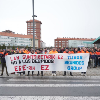 Trabajadores de la plantilla de Tubos Reunidos durante una concentración Iñaki Berasaluce - Europa Press