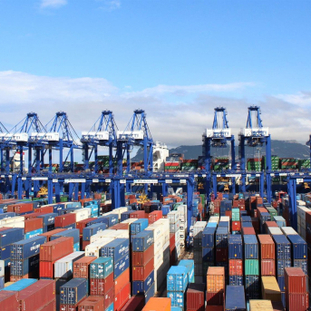 Exportaciones (Foto de recurso). EXTENDA