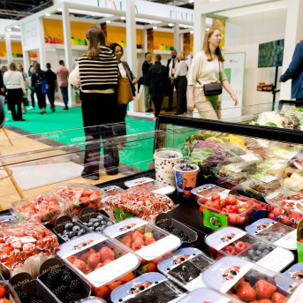 Frutas y verduras expuestas durante la inauguración de Fruit Attraction 2025, en Ifema Madrid, a 30 de septiembre de 2025, en Madrid (España).  Carlos Luján - Europa Press