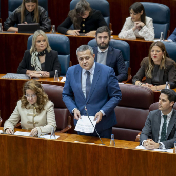 Madrid reducirá a cinco años el empadronamiento para optar a un alquiler de vivienda protegida Madrid reducirá a cinco años el empadronamiento para optar a un alquiler de vivienda protegida