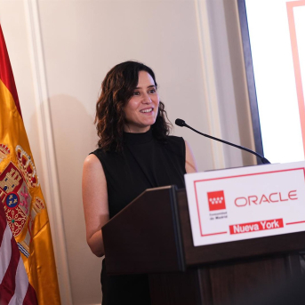 La presidenta de la Comunidad de Madrid, Isabel Díaz Ayuso, anuncia un nuevo proyecto con Oracle para reducir las listas de espera con IA COMUNIDAD DE MADRID La presidenta de la Comunidad de Madrid, Isabel Díaz Ayuso, anuncia un nuevo proyecto con Oracle para reducir las listas de espera con IA COMUNIDAD DE MADRID