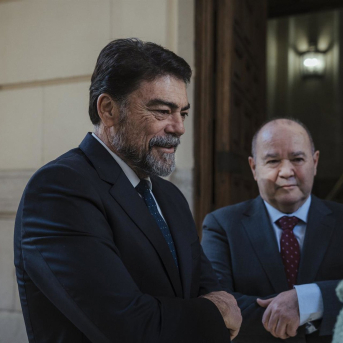 El alcalde de Alicante, Luis Barcala, en una imagen de archivo Roberto Plaza - Europa Press