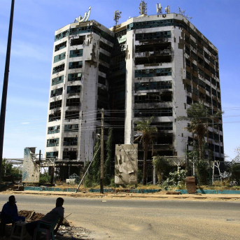 Fotografía de archivo de daños materiales en un edificio en la capital de Sudán, Jartum, a causa de la guerra entre el Ejército y las paramilitares Fuerzas de Apoyo Rápido (RSF) Europa Press/Contacto/Mohamed Khidir