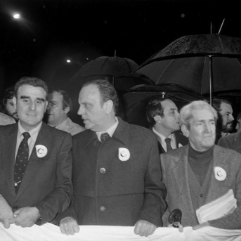  Calvo Ortega, Rodríguez Sahagún, Fraga Iribarne y Marcelino Camacho participan en la marcha por Madrid (Archivo 27-02-1981)