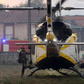 El PSOE plantea en el Congreso ayudas para formar pilotos expertos en emergencias aéreas