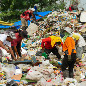 Imagen de archivo de un vertedero de Rizal, Filipinas. Europa Press/Contacto/George Buid