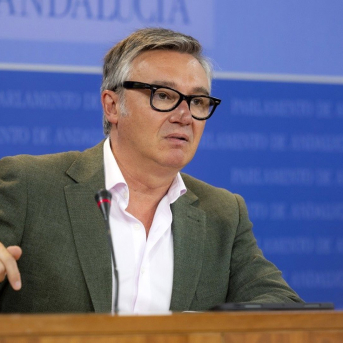 Vox lleva al Parlamento andaluz su oposición al menú halal en colegios y hospitales públicos Vox lleva al Parlamento andaluz su oposición al menú halal en colegios y hospitales públicos