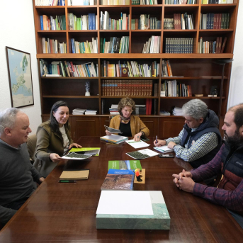 La Xunta explora nuevas alianzas con el sector forestal para impulsar la certificación del monte en Galicia La Xunta explora nuevas alianzas con el sector forestal para impulsar la certificación del monte en Galicia