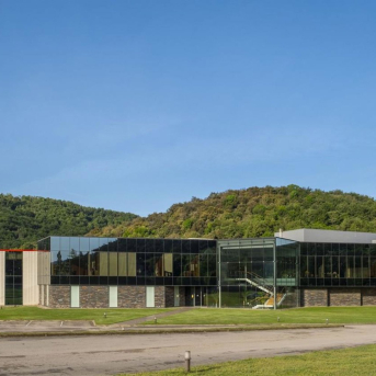 Imagen de una planta de Alzamora Group. ALZAMORA GROUP