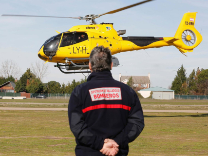 El Congreso reclama al Gobierno ayudas para formar pilotos expertos en emergencias aéreas