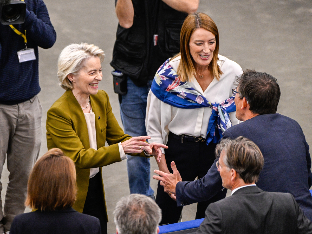 Von der Leyen y Roberta Metsola 